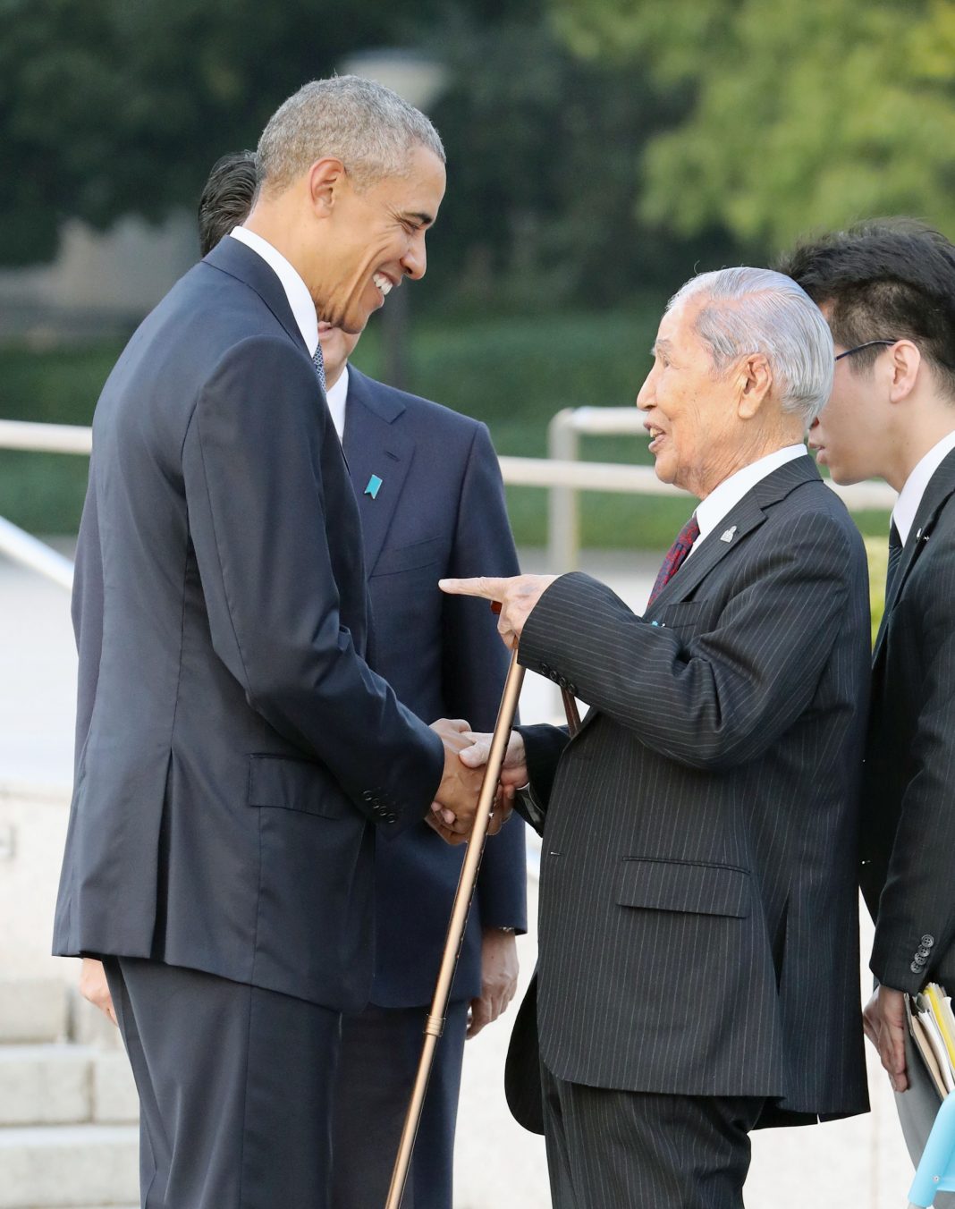 President Barack Obama meets atomic bomb survivor Sunao Tsuboi in 2016. (AP PHOTO)