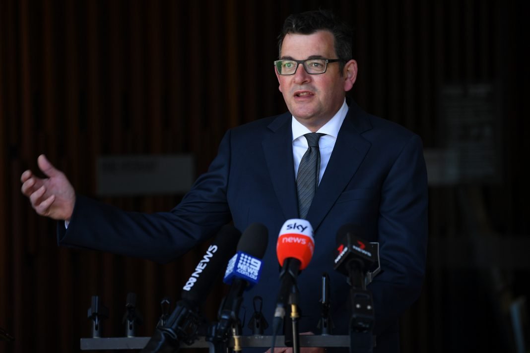 Victorian Premier Daniel Andrews has announced an early easing of Victoria's lockdown restrictions. (James Ross/AAP PHOTOS)